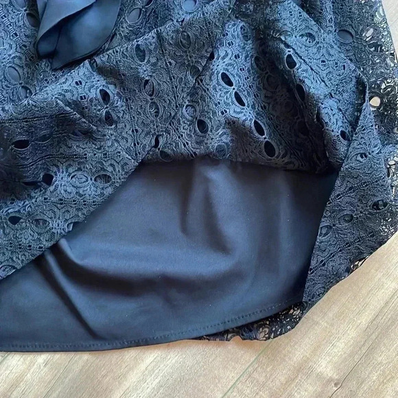 Betsey Johnson Strapless Black Lace Bow Dress Sz 2 - Picture 6 of 8